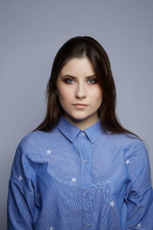 Всем привет!  Меня зовут Анжелика яшкова и совсем недавно я переехала жить в Бахчисарай! 01