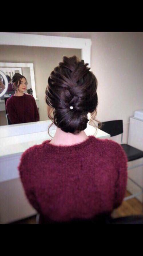 Красавицы?  Модели. Прически от 500? 01