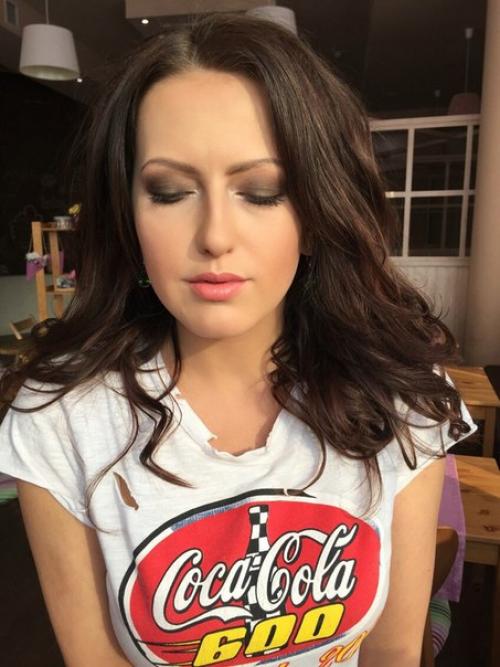 Я могу предложить вам любой макияж? 07