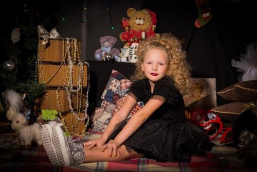 Скоро выпускной?  Запишите заранее свою принцессу? 03