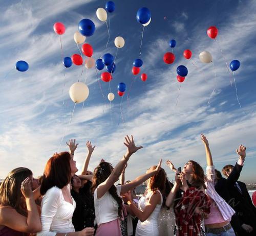 Пора выпускных вечеров приближается. 01 Пора выпускных вечеров приближается. 01