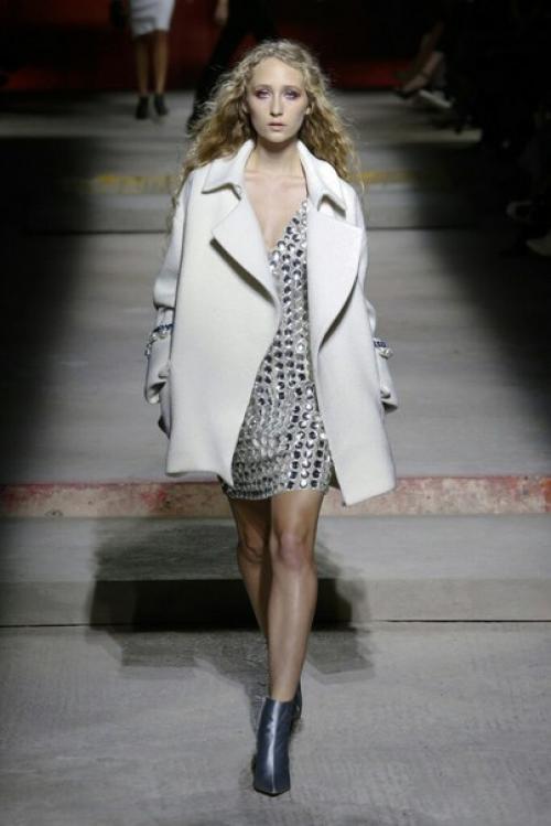 Мы выбираем женское пальто на весну 2018: обзор модных тенденций. 01 Мы выбираем женское пальто на весну 2018: обзор модных тенденций. 01