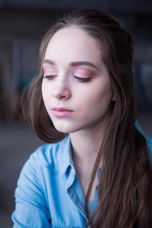 Ведётся запись на макияж, причёску, коррекцию и окрашивание бровей? 02