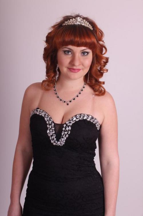 Выпускной вечер - особое событие и редкая возможность сделать начало больших перемен настоящим праздником. 04