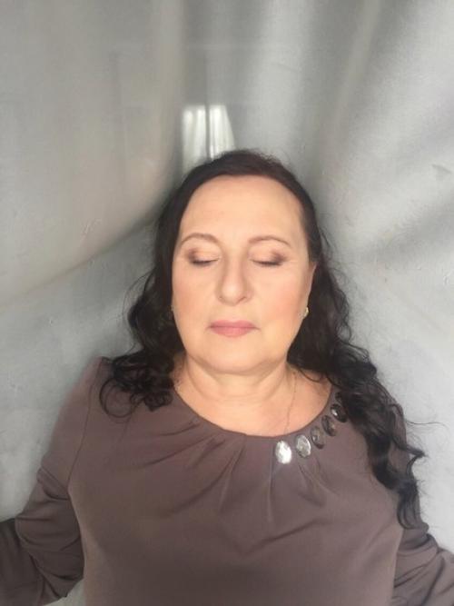 Я могу предложить вам любой макияж? 09