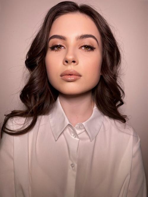 Коричневая стрелка всегда мягче и естественнее выглядит. 01