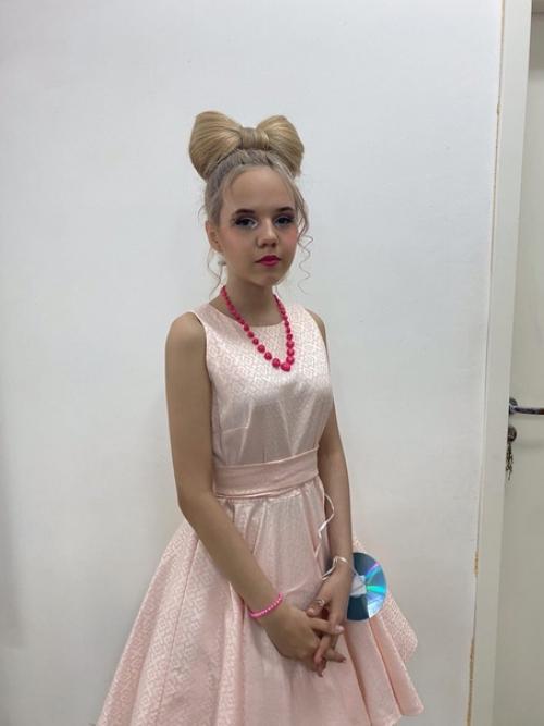 Молодчина, аделечка!  Горжусь, дочкой! 02