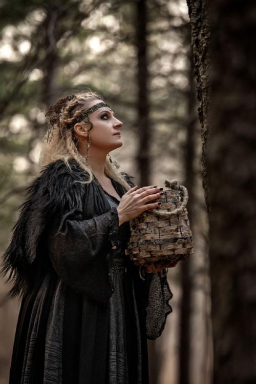 - Да ну, куда мне фотографироваться? 02