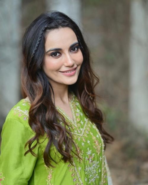 Eid Special: праздничные наряды сурбхи чандна и сурбхи джиоти - это цель. 03 Eid Special: праздничные наряды сурбхи чандна и сурбхи джиоти - это цель. 03