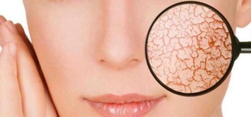 Помимо красивых причёсок, макияжа, одежды, надо понимать, что всё это не законченный этап - без этапа хорошего ухода за вашей кожей. 01