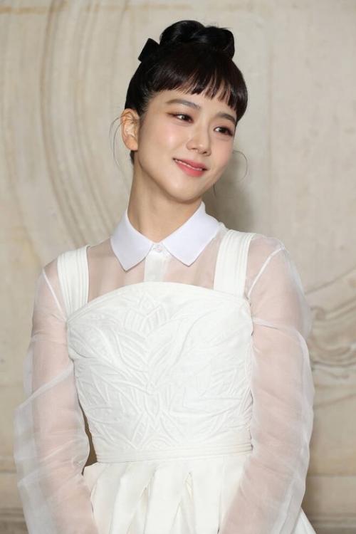 230624: какой стиль джису среди шоу Dior вам больше всего нравится? 05