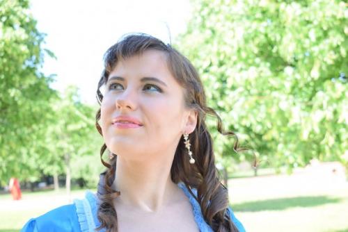 Знатная получилась фотосессия и царская мы с моей сногсшибательной моделью Екатериной создали роскошный образ придворной дамы. 02