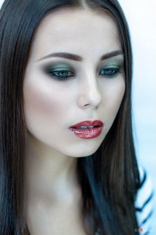 Принимаю заказы на макияж, прически и коррекцию бровей окрашивание хной. 04