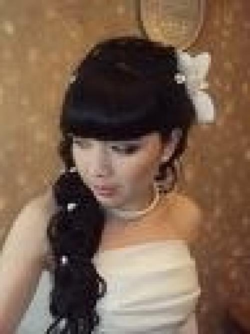 Девушки, мы приглашаем вас посетить наш салон Прелесть. 02