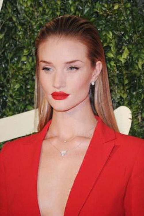 Модная прическа Slicked Back. 05 Модная прическа Slicked Back. 05