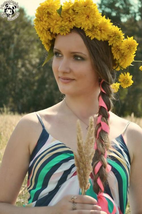 Нужны модели для фотосессии с готовым образом (прическа, макияж и фото), чтобы набрать портфолио. 01