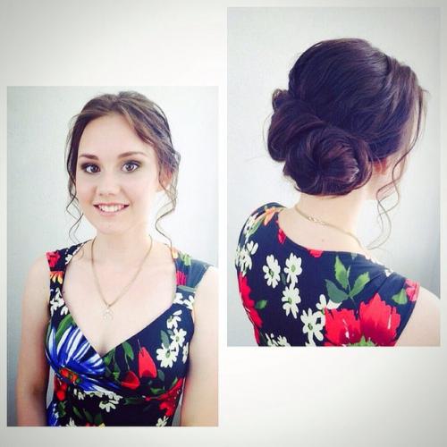 Дорогие выпускницы!  Запись на прическу идет? 01