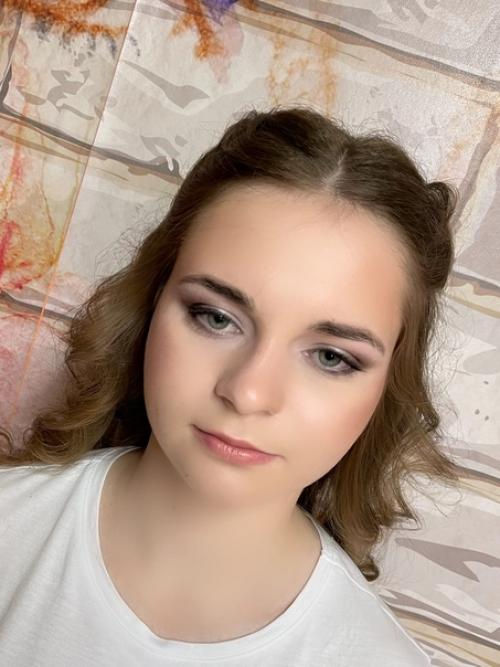 Макияж и причёска для милой выпускницы Анны. 03