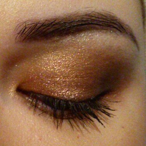 Фотографии сделаны на телефон, так что качество не очень, но все же решила поделиться? 02