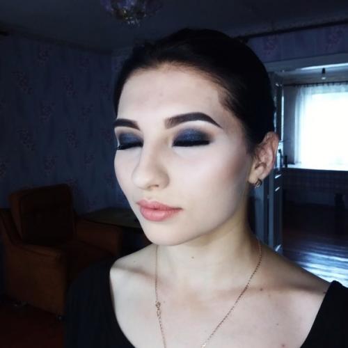 Принимаю заказы на макияж, прически и коррекцию бровей окрашивание хной. 01