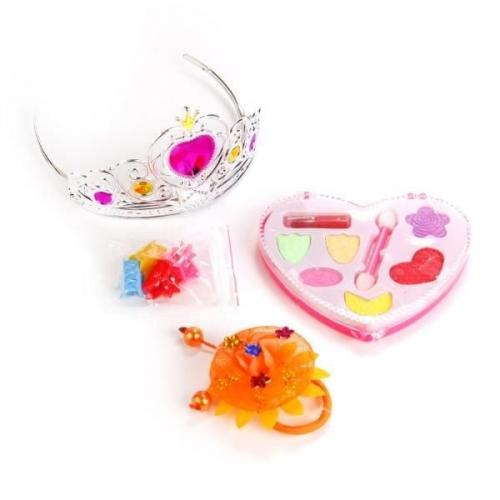 Кукла - манекен Angell может стать отличным подарком для юных стилистов. 01