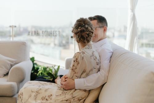 Сезон свадеб в своем разгаре жду на локоны, свадебные прически и вечерние образы, легкий коктейльный макияж. 03