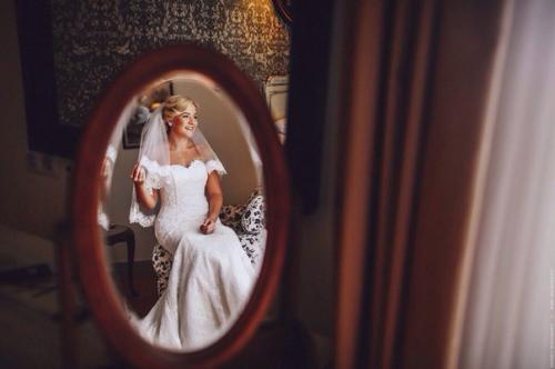 Вот настал тот день, когда любимый человек предложил выйти за него замуж. 01