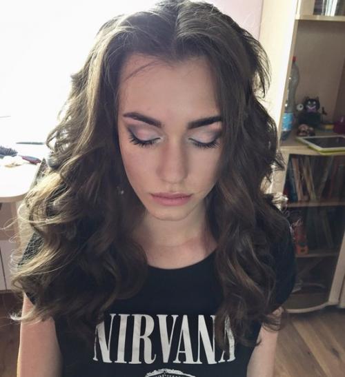 Дорогие девушки, стилист по причёскам и визажист ищут моделей на профессиональный макияж и причёску любой сложности. 04