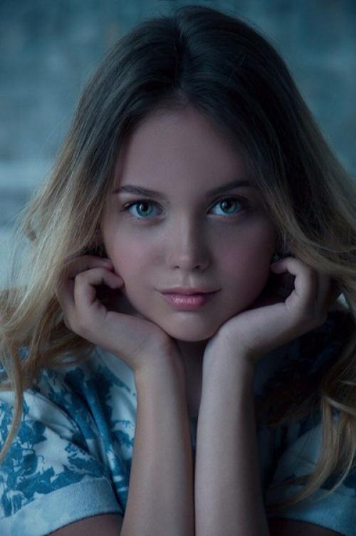 Дорогие девушки!  Свадебный образ от 2500 руб. ( в зависимости от густоты и длинны волос. 03