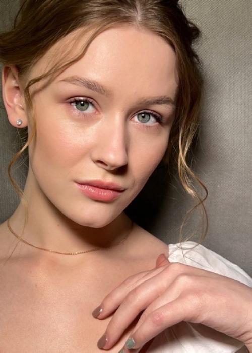 Я - ваша волшебница в мире макияжа, готовая превратить ваши мечты о идеальном образе в реальность! 02 Я - ваша волшебница в мире макияжа, готовая превратить ваши мечты о идеальном образе в реальность! 02