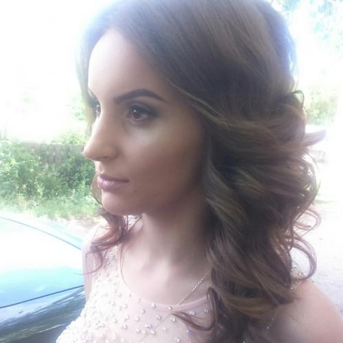 Милые девушки!  Меня зовут Мария, я стилист по прическам и визажист, самое главное для меня - это сияющие глаза моих клиенток? 04