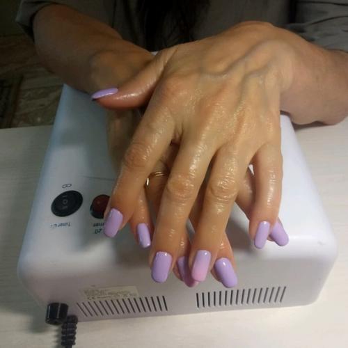 Украшать ногтевые пластины в технике омбре стало модным еще в 2012 году. 01