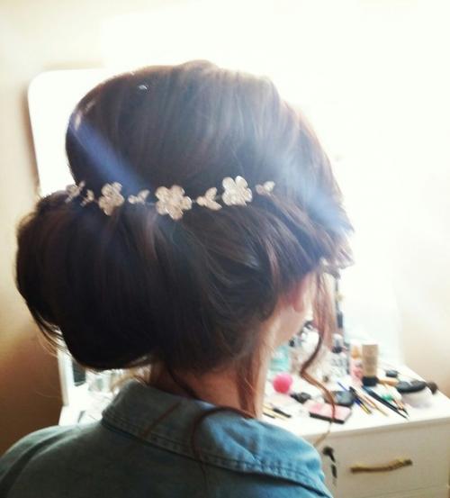 Девушки красавицы?  Предлагаю услуги визажиста, мастера по прическам и броумейкера? 01