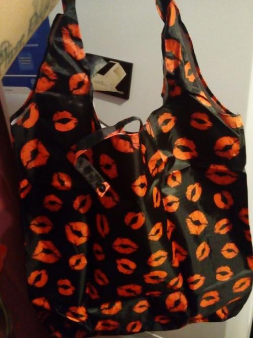 Продам разное:  Чебурашка мягкий, при нажатии на живот играет музыка - 1200 тг. 03