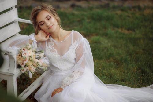 Как важно найти своего профессионала, человека, которому вы сможете доверить себя и ваш образ на любое торжество или фотосъемку. 04