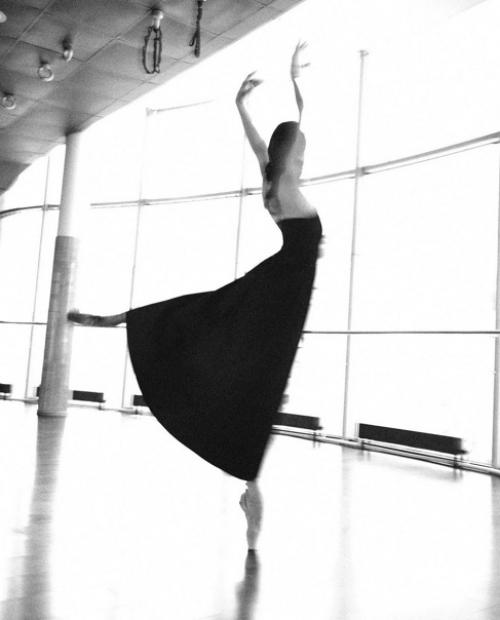 Элеонора Севенард, ведущая солистка большого театра блистает не только на главных сценах, но и в образах Charuel. 01