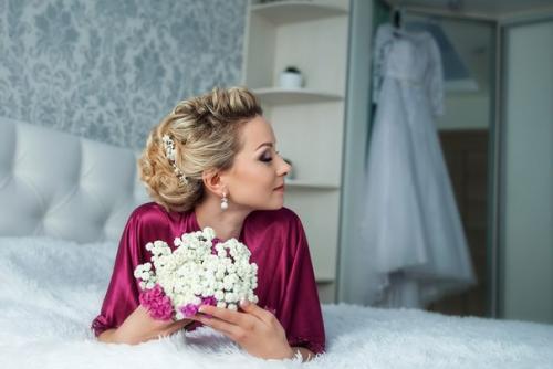 Ну вот и еще одна девушка утром невестой проснулась. 03