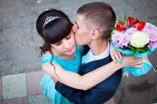 Требуется модель 11 июля в 18: 00 на причёску и макияж для отработки новой техники? 01