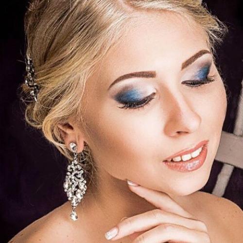 Милые девушки?  Предлагаю услуги визажиста и специалиста по оформлению прически образ и желание обговаривается! 05