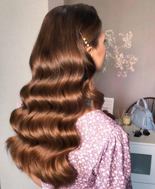 Голливудская волна.  Пожалуи самая популярная укладка из всех локонов. 02