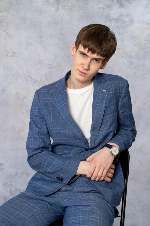 Советы для школьников: как быть гармоничным на фотографиях выпускного альбома. 01 Советы для школьников: как быть гармоничным на фотографиях выпускного альбома. 01