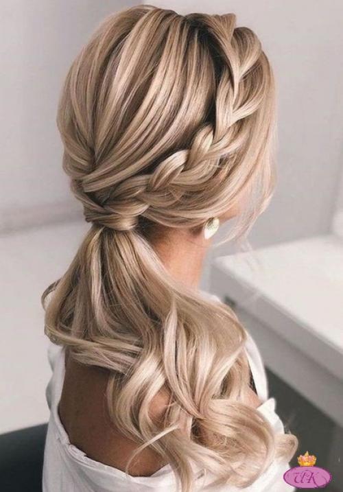 Как подобрать прическу к свадебному платью. 04