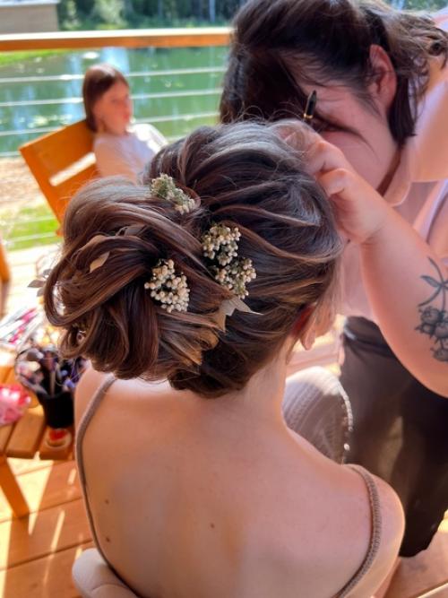 Собирала принцесску на свадьбу свадьбатверь причёску начала чесать в 6 утра в загородном доме, в усадьбе, в д. домотканово. 05