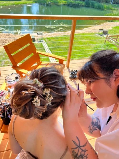 Собирала принцесску на свадьбу свадьбатверь причёску начала чесать в 6 утра в загородном доме, в усадьбе, в д. домотканово. 07