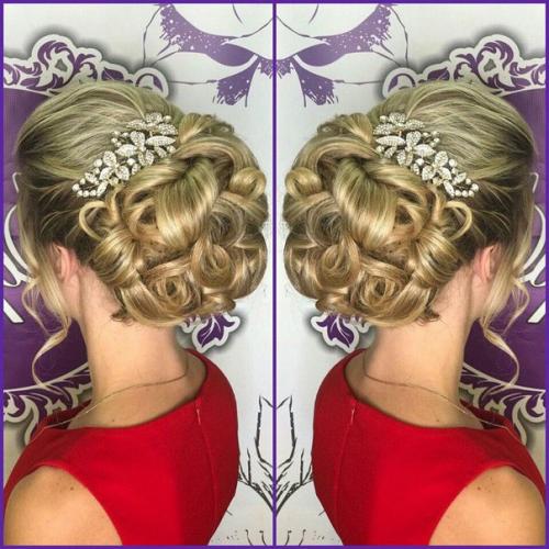 Хочу сказать огромное спасибо салону Образ, это волшебное место, где становятся красотками. 01