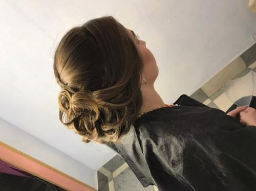 Девочки срочно нужны модели на макияж и прическу! 01