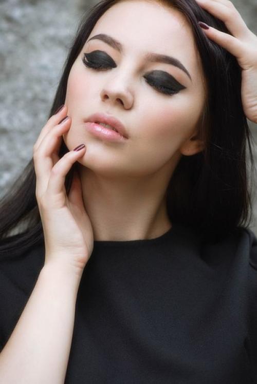 Ищу моделей:  На макияж (цена по акции 600 рублей). 01