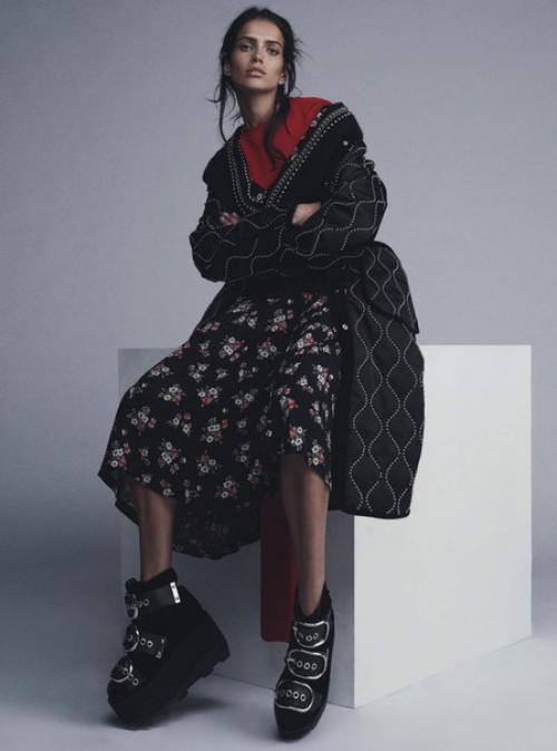 Let's Bounce: Аманда Уэллш в фотосессии Бенни Хорна для Vogue Australia September 2015. 02