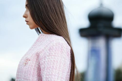 Съемка в городе, да ещё и вечером, когда солнце практически скрылось за горизонтом - это настоящее приключение. 02