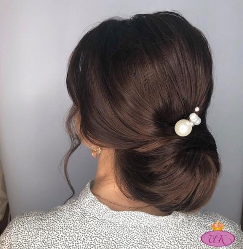 Как подобрать прическу к свадебному платью. 09